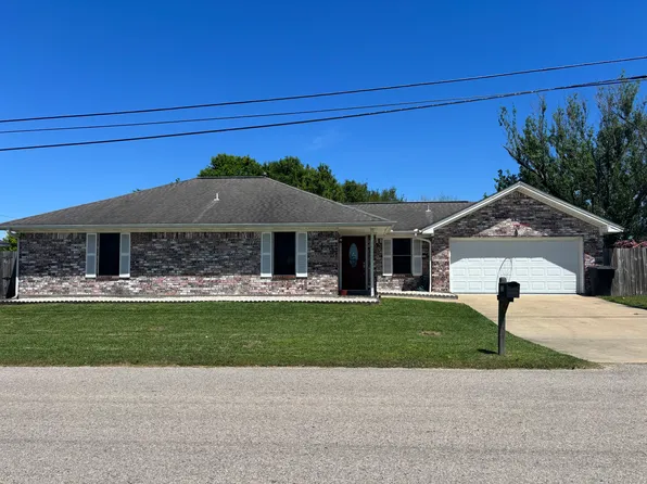113 S 6th St, Nederland, TX 77627
