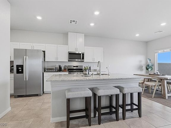 5th image of 8284 Palladium St