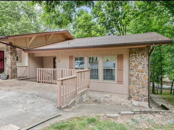 2 William Ln, Bella Vista, AR 72715