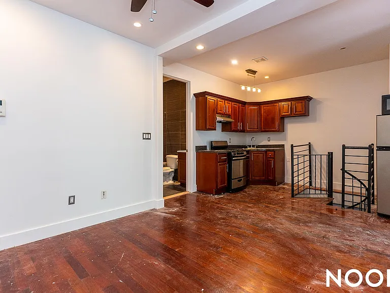 184 Jefferson St #1B — Photo 3