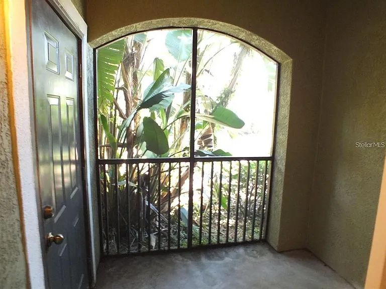 10106 Courtney Oaks Cir #104 — Photo 5
