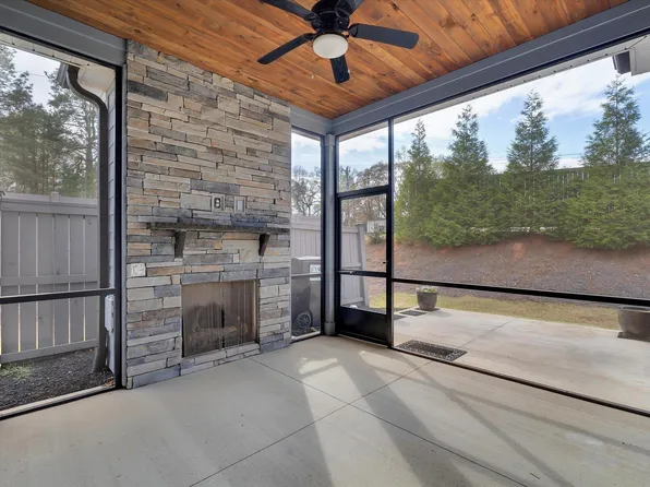 120 Stanbury Dr, Clemson, SC 29631