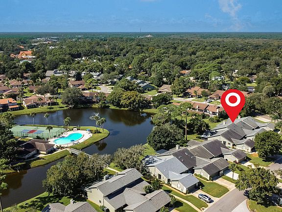 2nd image of 141 Deer Lake Cir