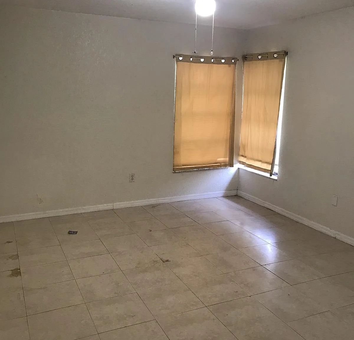 3 bed, 1464 sqft, $2,100 — Photo 3