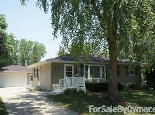 204 Gunner Rd, Waterloo, IA 50701