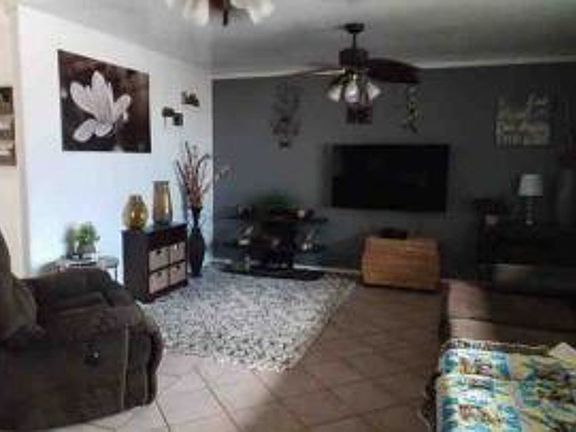 Additional Living Room
