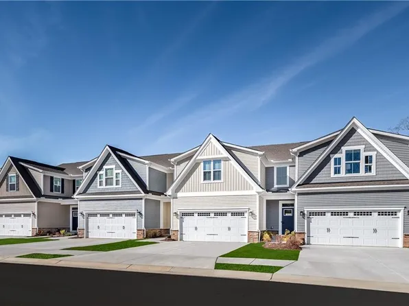 2043 Striper Ct, Carrollton, VA 23314