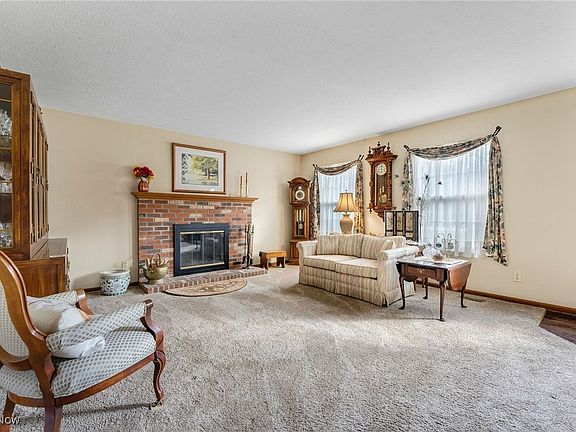 3rd image of 7520 Andrea Dr