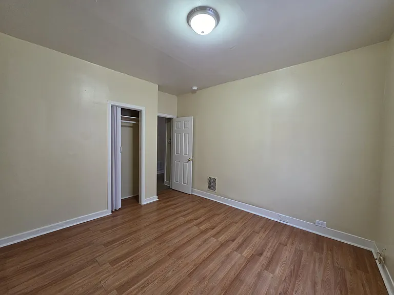 534 Whalley Ave #R1 — Photo 4