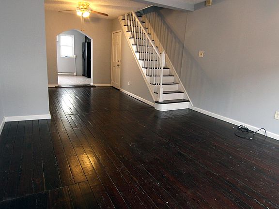 3rd image of 1904 S Camac St