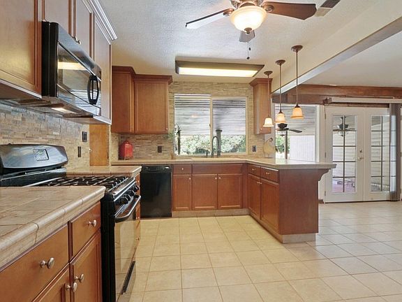 5th image of 8457 N Treasure Ave