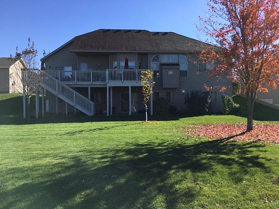 3rd image of 22633 Zion Pkwy