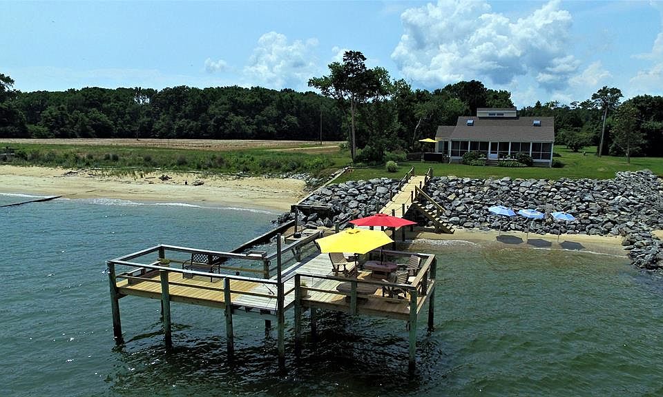 1st image of 180 Winnegance Ln
