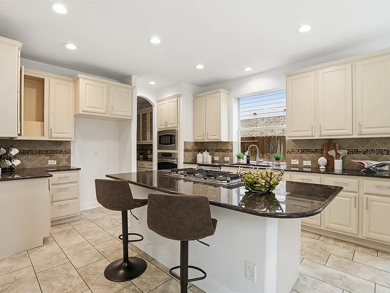 2802 Kestrel Trace Ln — Photo 13