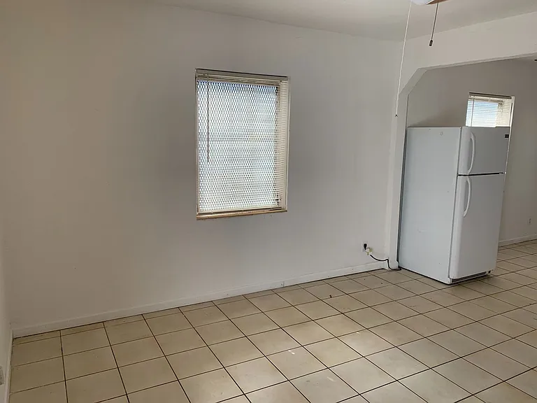 1874 NW Flagler Ter — Photo 16