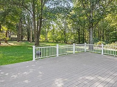 920 Redding Rd — Photo 3