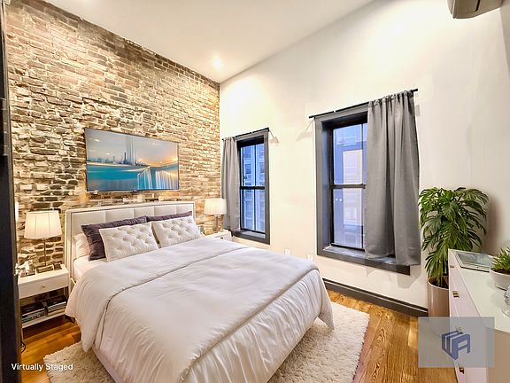 5th image of 123 Kent Ave #3A