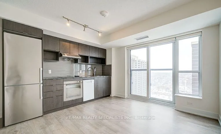 7 Mabelle Ave #2703 — Photo 8