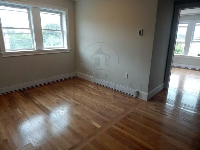 2 bed, 800 sqft, $3,000 — Photo 4