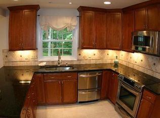 11611 Yates Ford Rd, Fairfax Station, VA 22039