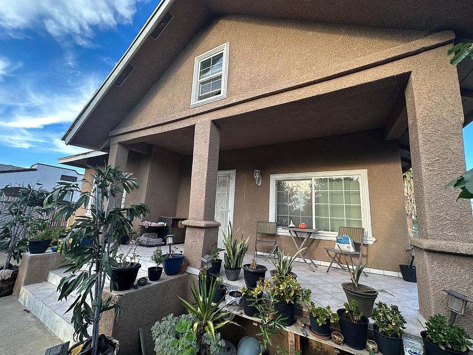 1st image of 2651 S 11th St