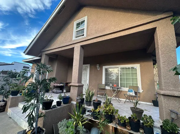 2651 S 11th St, Fresno, CA 93725