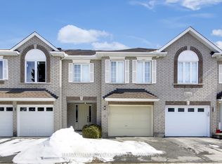 5 Maple Park Point, Ottawa, ON K1T 4A6