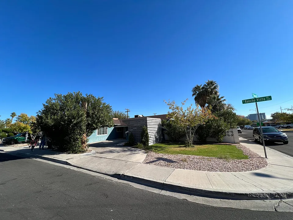 215 Rancho Vista Dr