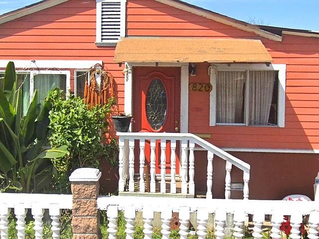 1st image of 820 Edgerton Way