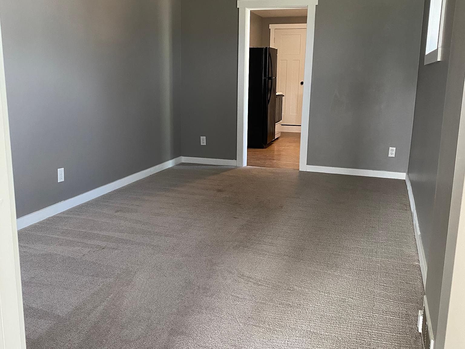 590 E Division St APT B, Coal City, IL 60416 | Zillow