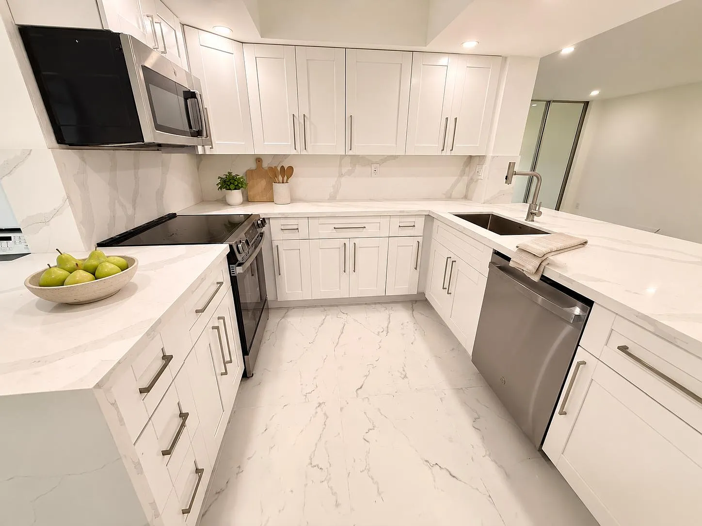 1811 Sabal Palm Dr — Photo 3