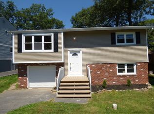358 Dupont Ave, Hopatcong, NJ 07843