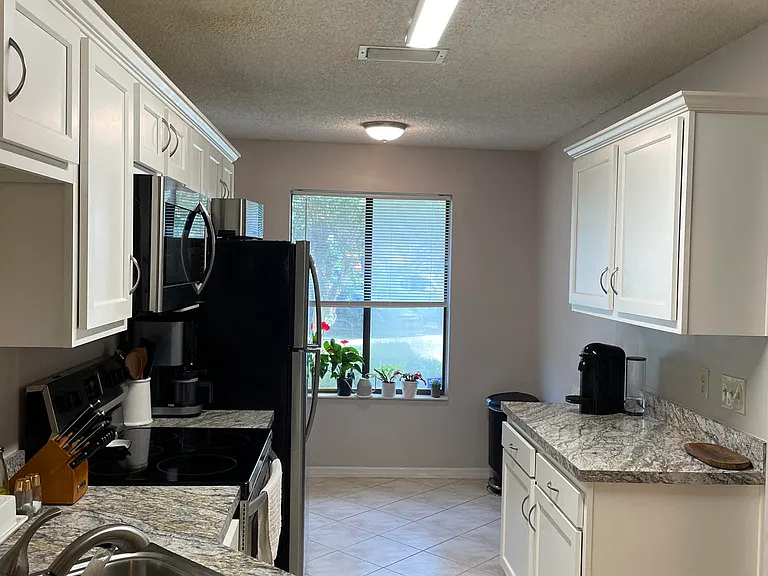 7623 Baymeadows Cir W — Photo 5