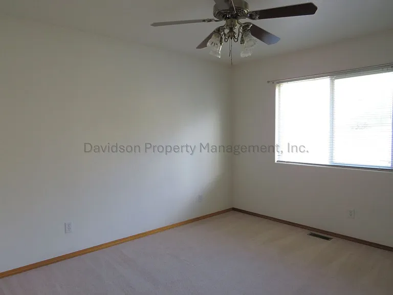 15485 Curwood Dr — Photo 13