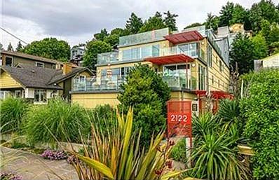 1st image of 2122 Alki Ave SW APT 400
