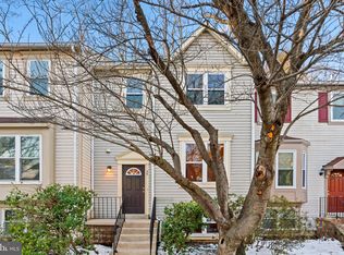 26 Kinsman View Cir, Silver Spring, MD 20901