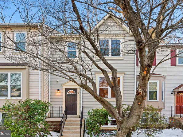 26 Kinsman View Cir, Silver Spring, MD 20901