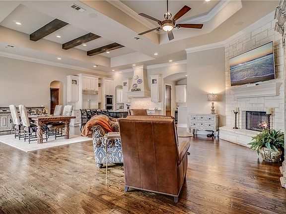 3rd image of 2917 Riverbrook Way