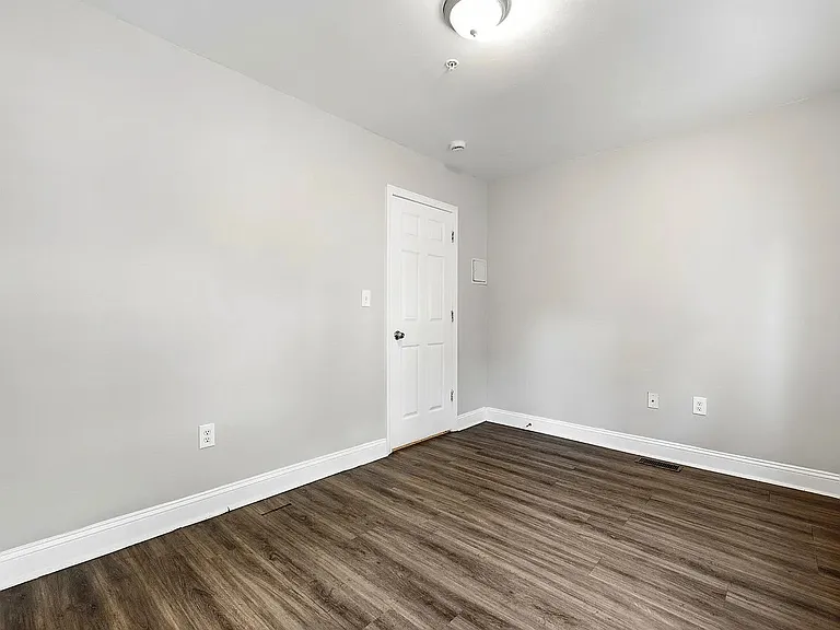 191 Everett St #2 — Photo 24
