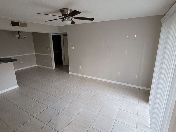 4th image of 803 Lake Haven Sq Unit 108