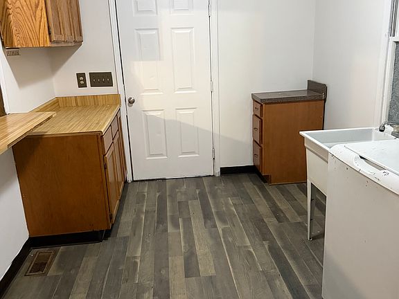 5th image of 12 N Ivy Ave
