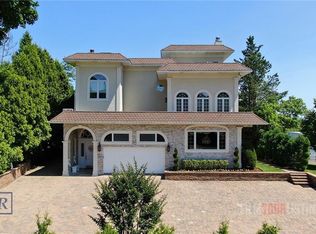 1205 Todt Hill Rd, Staten Island, NY 10304