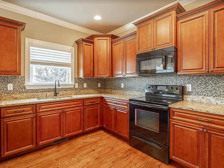 8739 Seven Lakes Dr — Photo 21