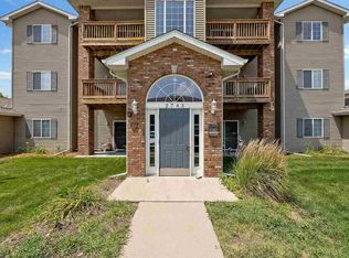 2743 Triple Crown Ln UNIT 12, Iowa City, IA 52240