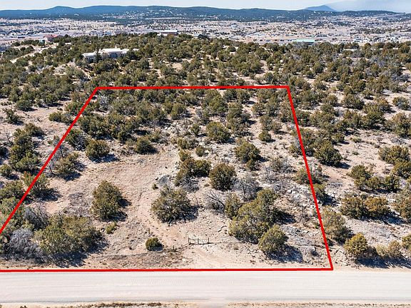 2nd image of 49 Thunder Mountain Rd