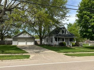 514 E High St, Morrison, IL 61270