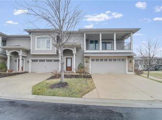 10209 Beverly St, Overland Park, KS 66207