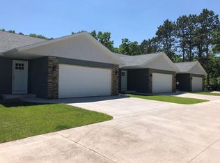 2219 Abbey Rd, Onalaska, WI 54650