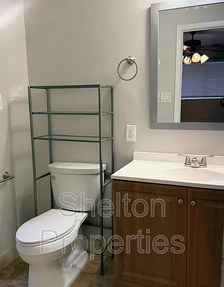 523 E Malibu Dr — Photo 16