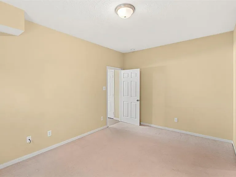 5734A Kansas St — Photo 6